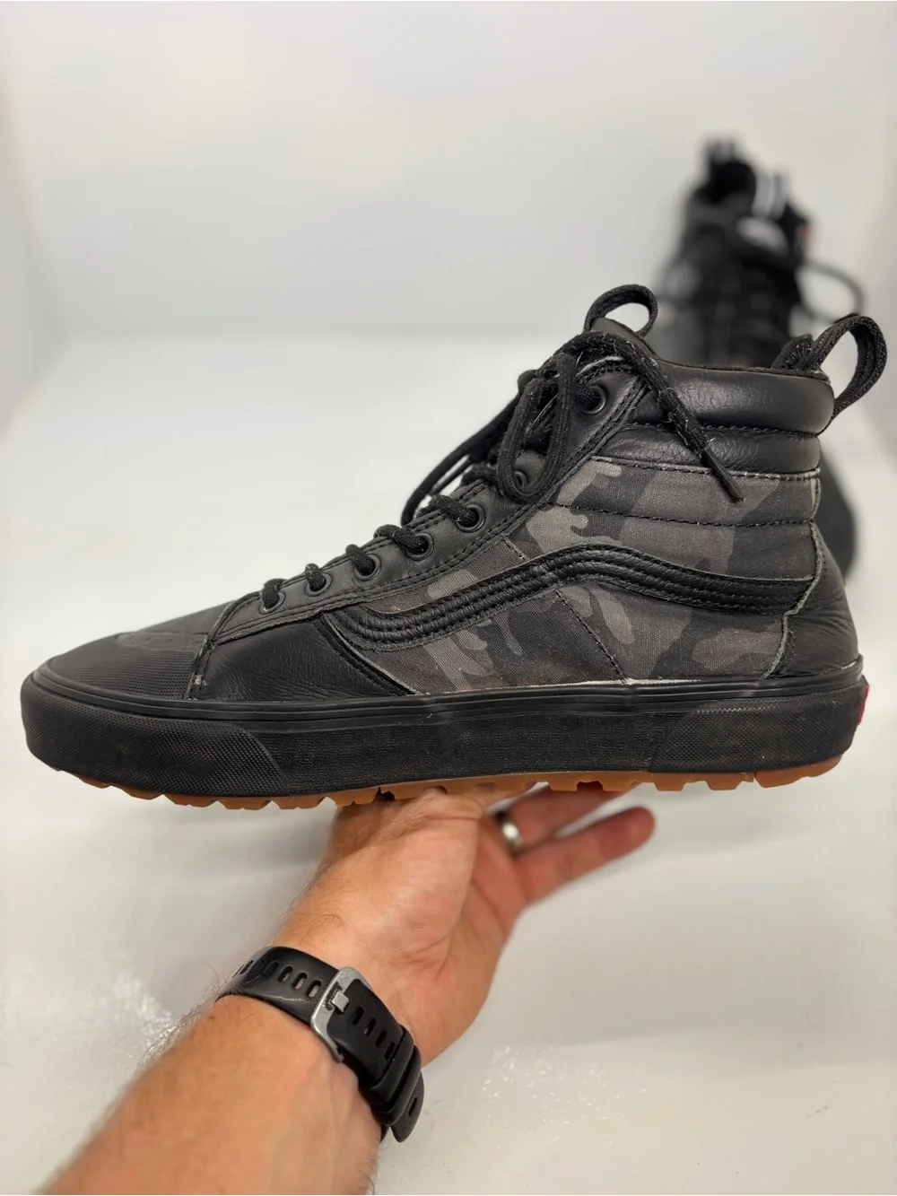 Vans Sk8-Hi MTE HEIQ Eco Dry Black Boots Men’s 11 Water Repellent